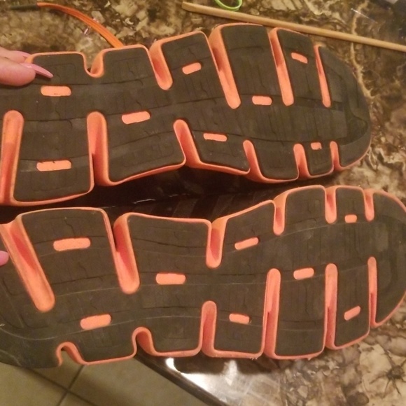 Size 12 Mens Clima Cool Adidas Shoes - Picture 4 of 4